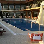 Hotel Suhan Seaport 4*