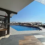 Hotel Suhan Seaport 4*