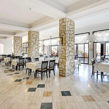 Suhan Seaport 4* Kusadası