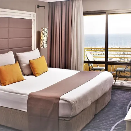 Hotel Suhan Seaport 4*