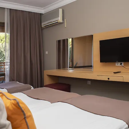 Suhan Seaport 4* Kuşadası